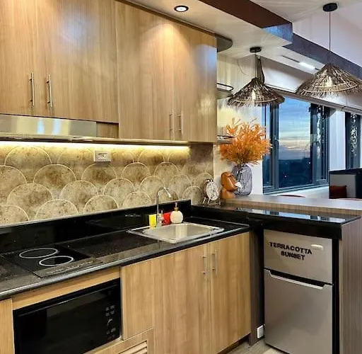 Prime End Sunset View Unit In Makati