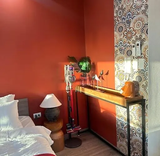 Prime End Sunset View Unit In Makati